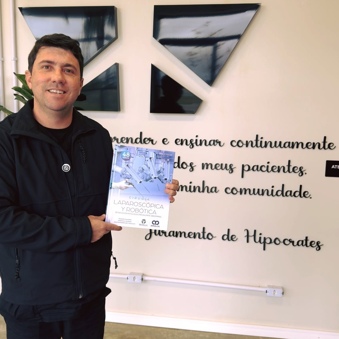 Lançamento do livro “Cirugía Laparoscópica y Robótica – Técnicas en Patología Prevalente Abdominal”